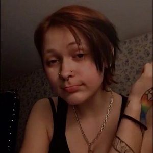 Meet your Posher, Abi